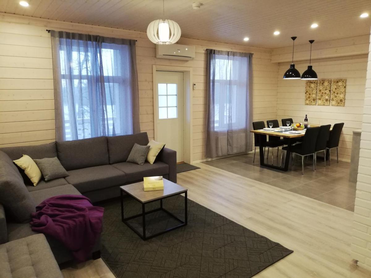Ammatour Apartments Uro ภายนอก รูปภาพ